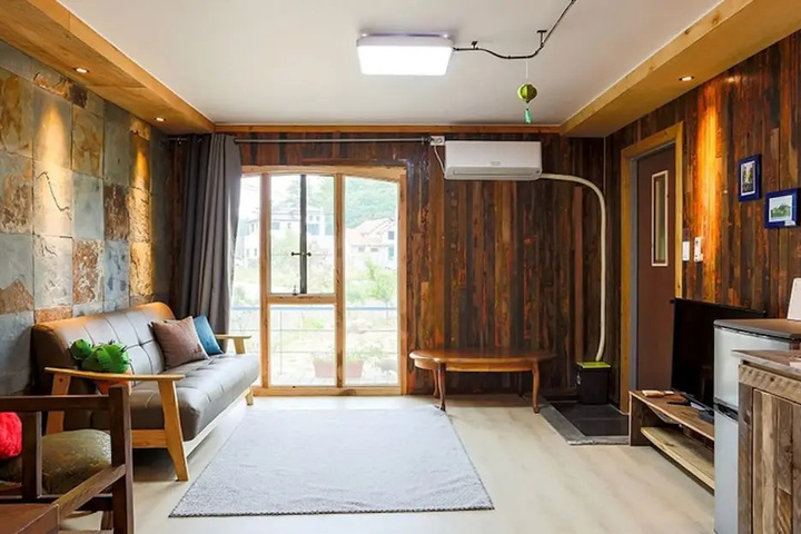 Room 4 of 26