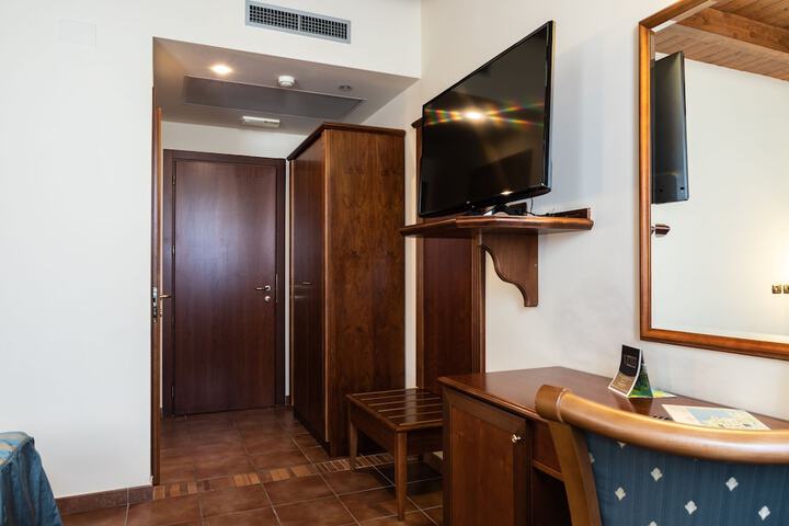 Room 14 of 55