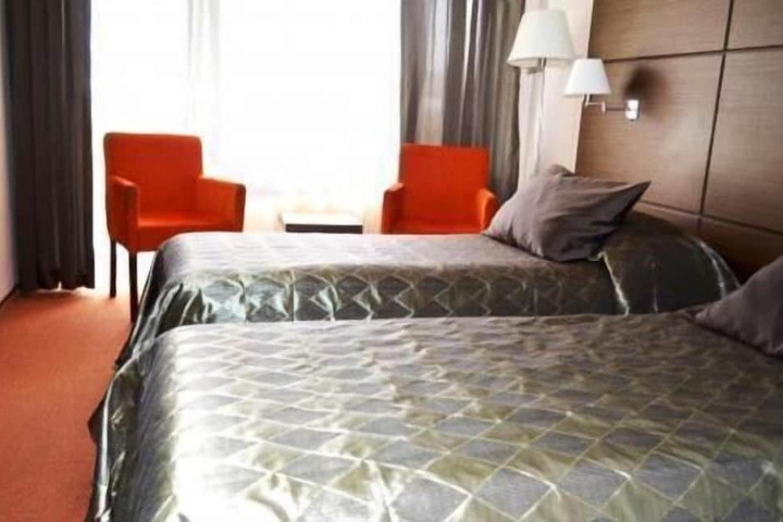 Room 14 of 64
