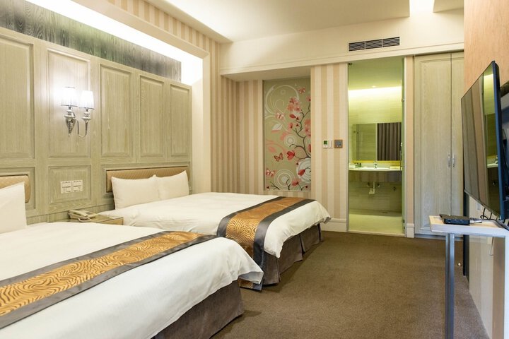 Room 10 of 47