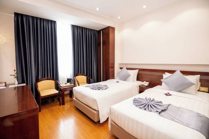 Room 30 of 80