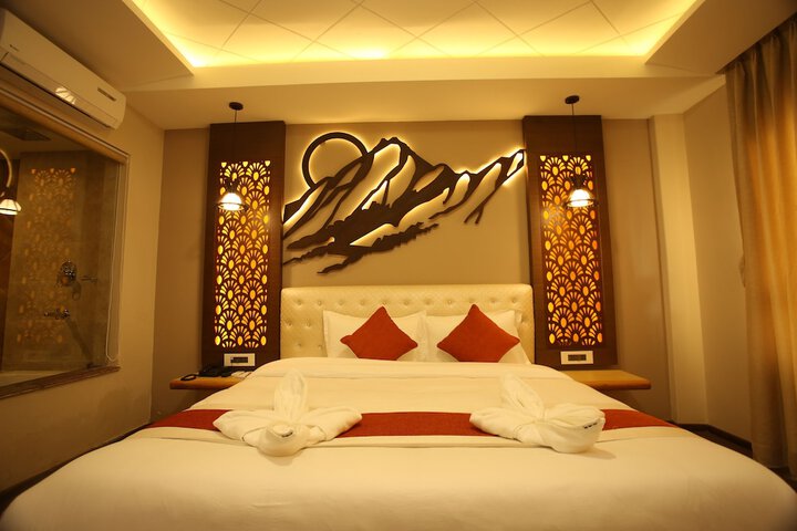 Room 25 of 31