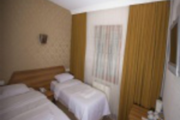 Room 169 of 216