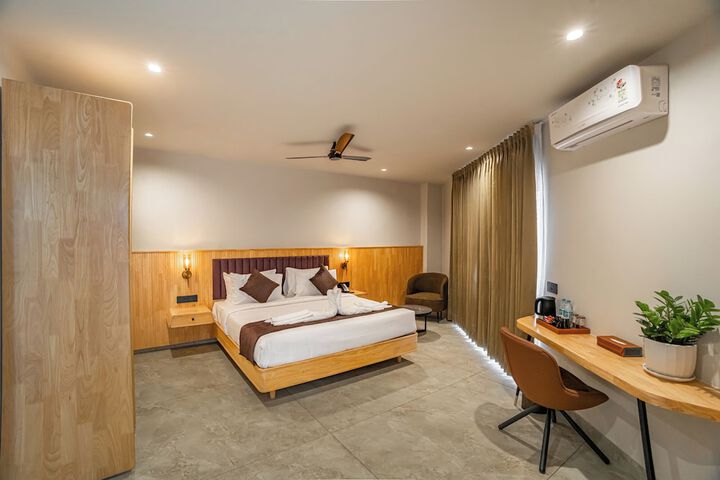 Room 54 of 100