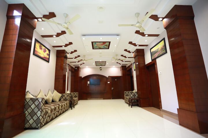 Guest Lobby