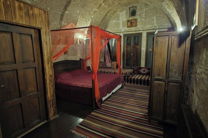 Room 181 of 578