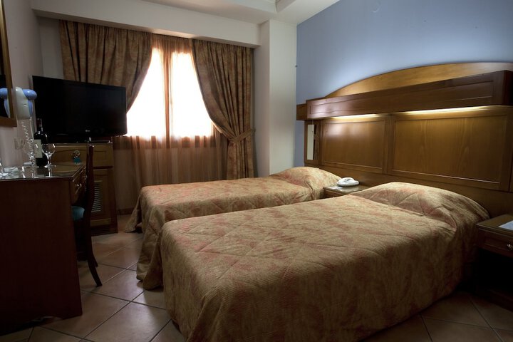 Room 15 of 59