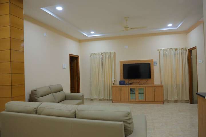 Room 2 of 21