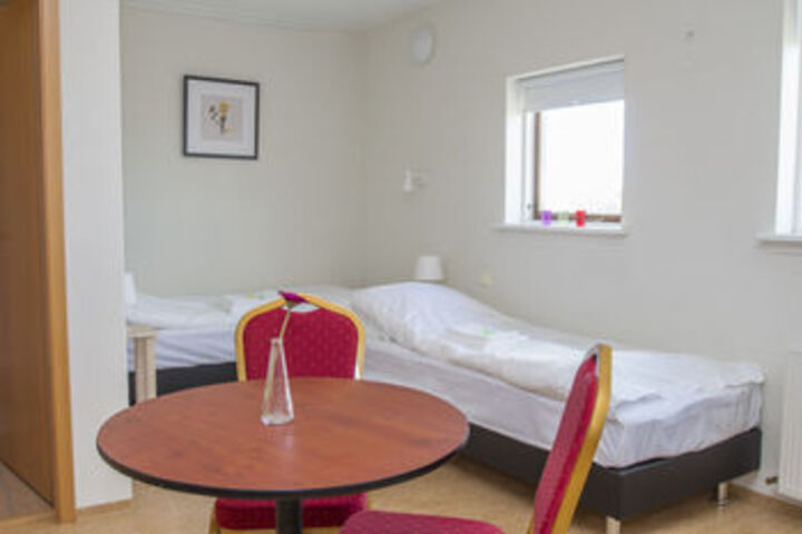 Room 7 of 19