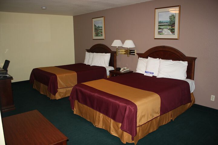Room 7 of 37