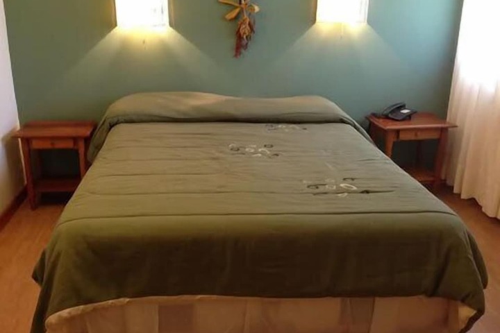 Room 33 of 104