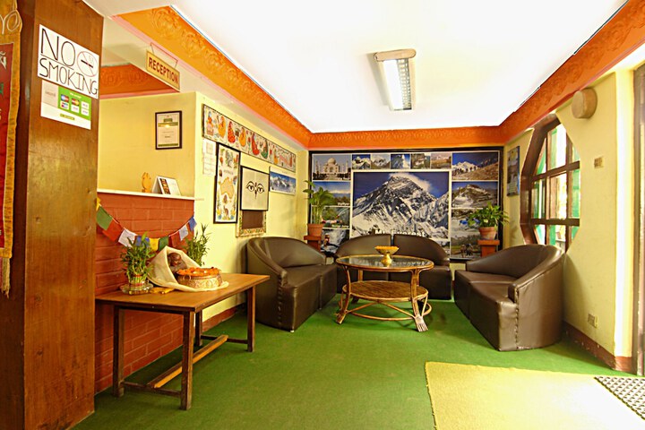 Guest Lobby