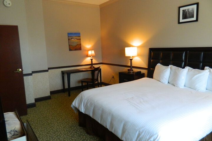 Room 21 of 42