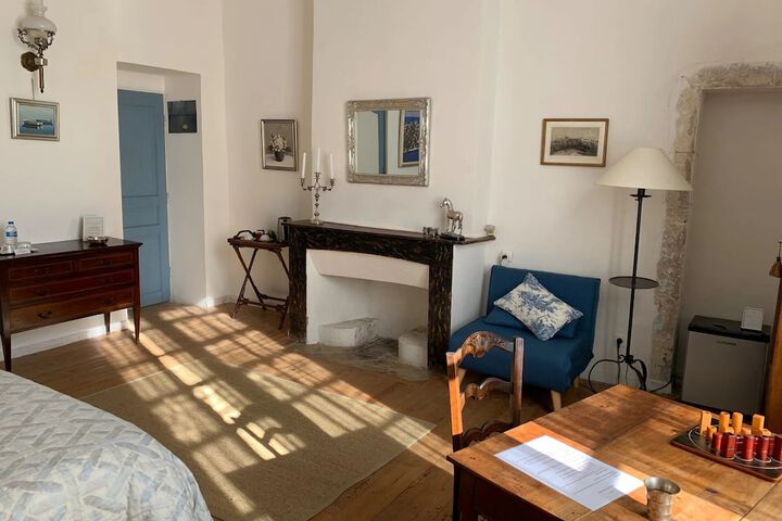 Room 17 of 52