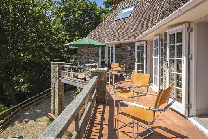 Terrace/Patio 7 of 31