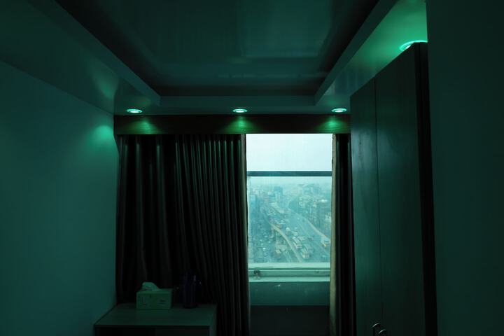 Room 12 of 36