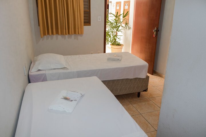 Room 14 of 40