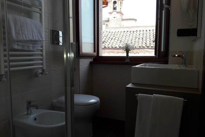 Room 20 of 35