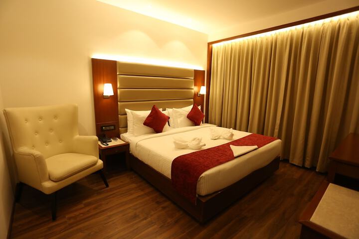 Room 10 of 35