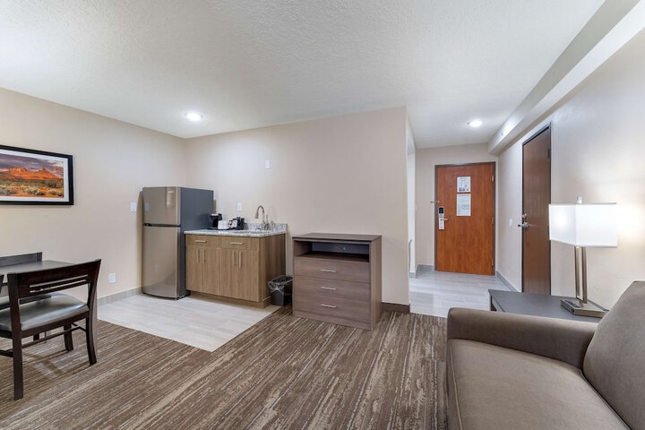 Room 22 of 53