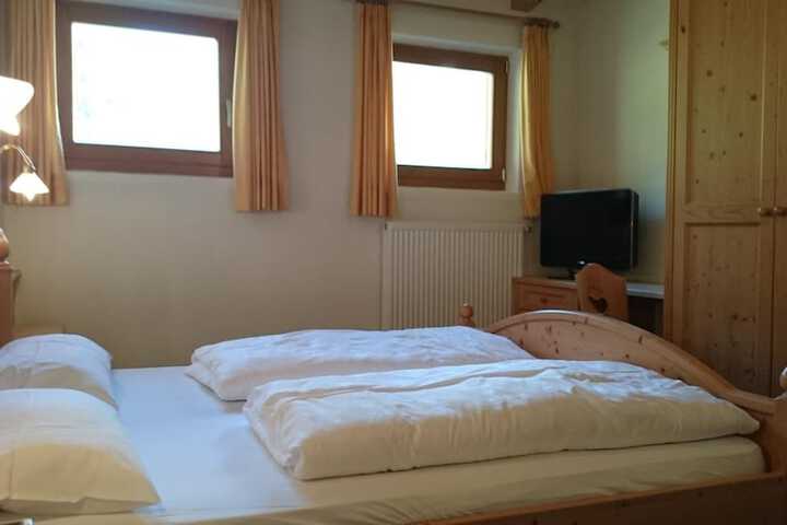 Room 12 of 39