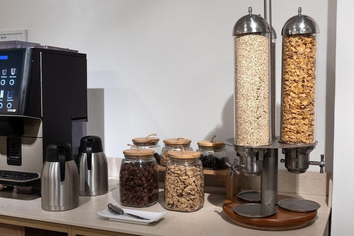 Breakfast/Coffee Service 63 of 95