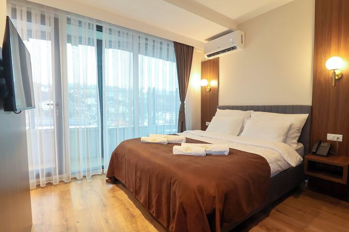 Room 15 of 98