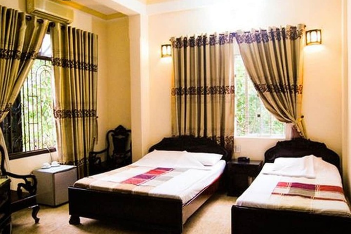 Room 12 of 24
