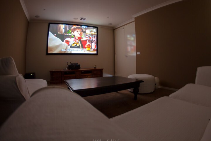 Room 13 of 29