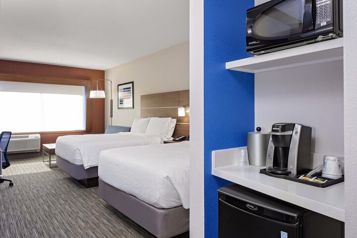 1 King Suite (8 of 8)