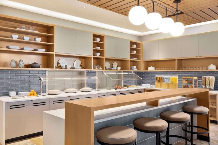 Breakfast/Coffee Service 29 of 41