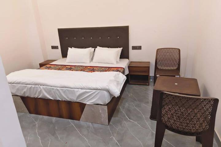 Room 4 of 22