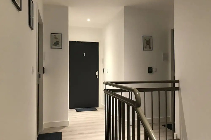 Room 12 of 26