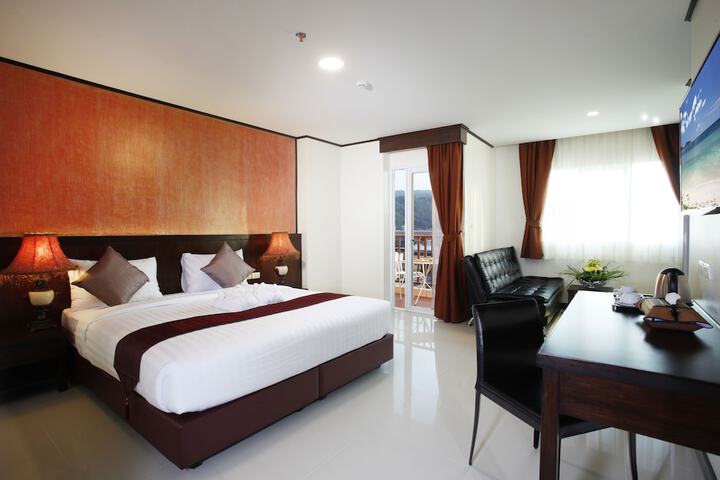 Room 13 of 56