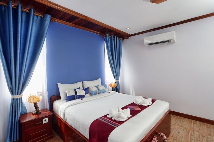 Room 15 of 99