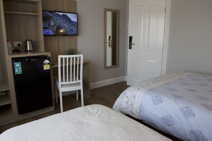 Room 15 of 28