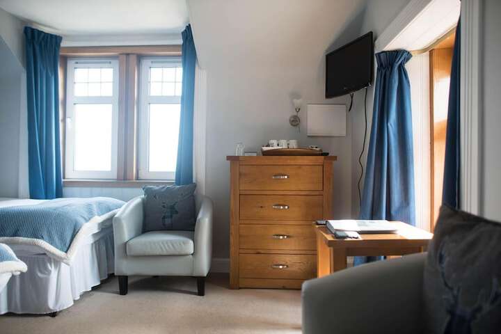Room 17 of 48