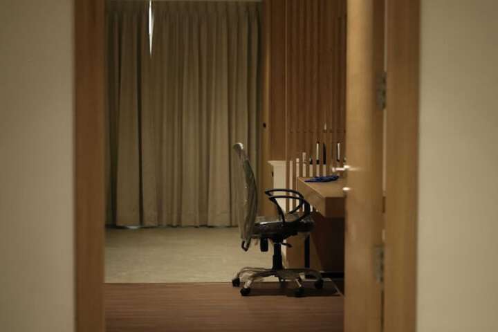Room 26 of 45