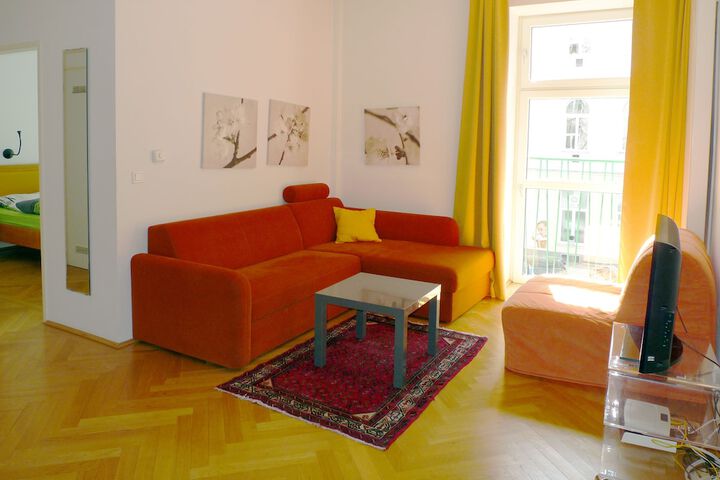 Room 7 of 30