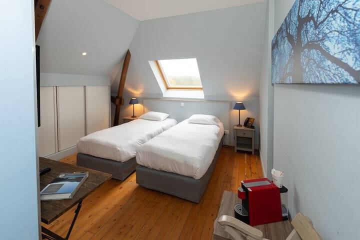Room 19 of 62