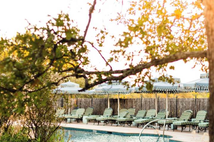 Pool 72 of 128
