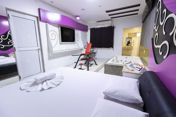 Room 27 of 114