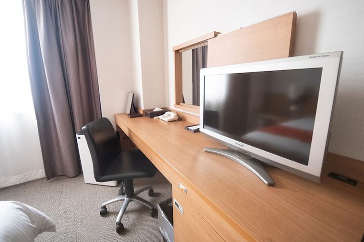Room 7 of 60