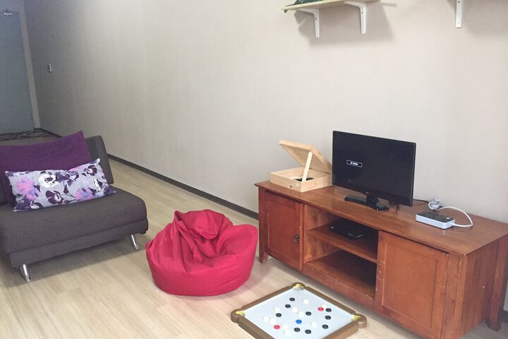 Room 12 of 32