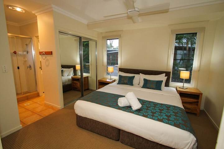 Room 8 of 32