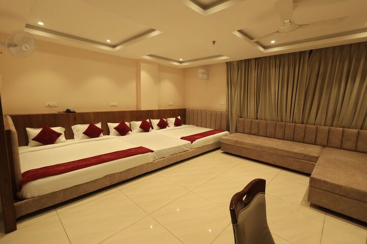 Room 44 of 75