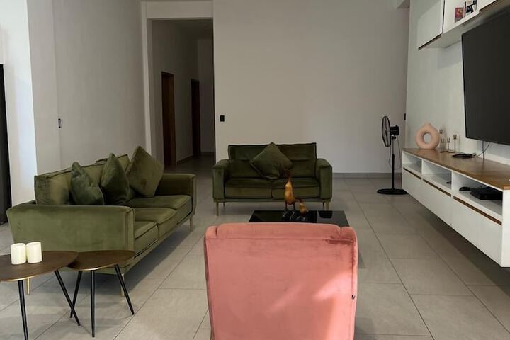 Room 101 of 165