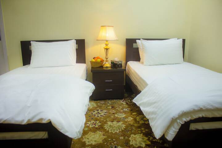 Room 28 of 30