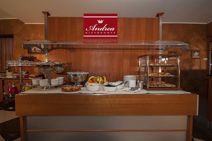 Breakfast/Coffee Service 11 of 34
