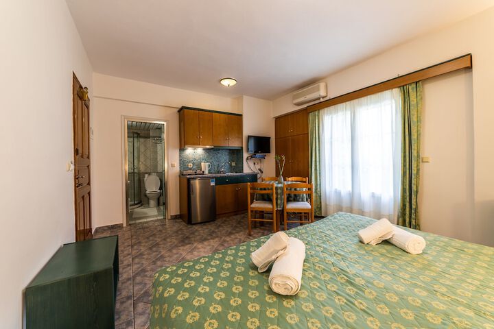 Room 19 of 86